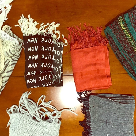 Scarf bundle - Picture 1 of 2